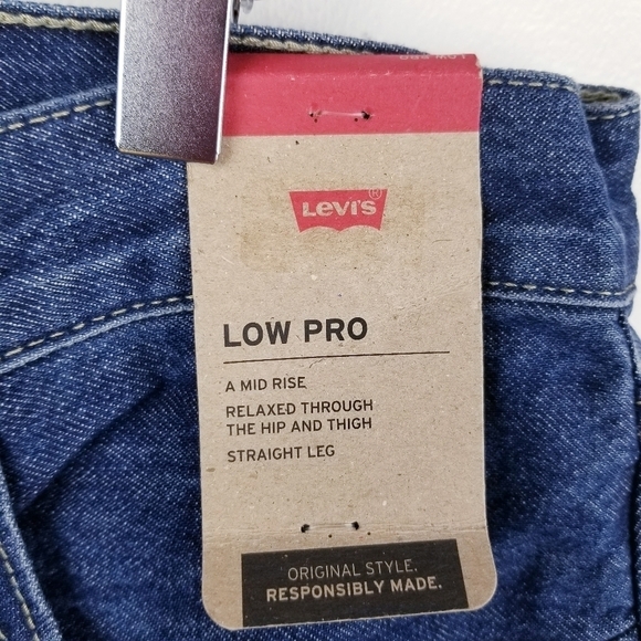 Levi's Low Pro Mid-Rise Straight Jeans NWT A09640013 Women's size 31 - Picture 4 of 12